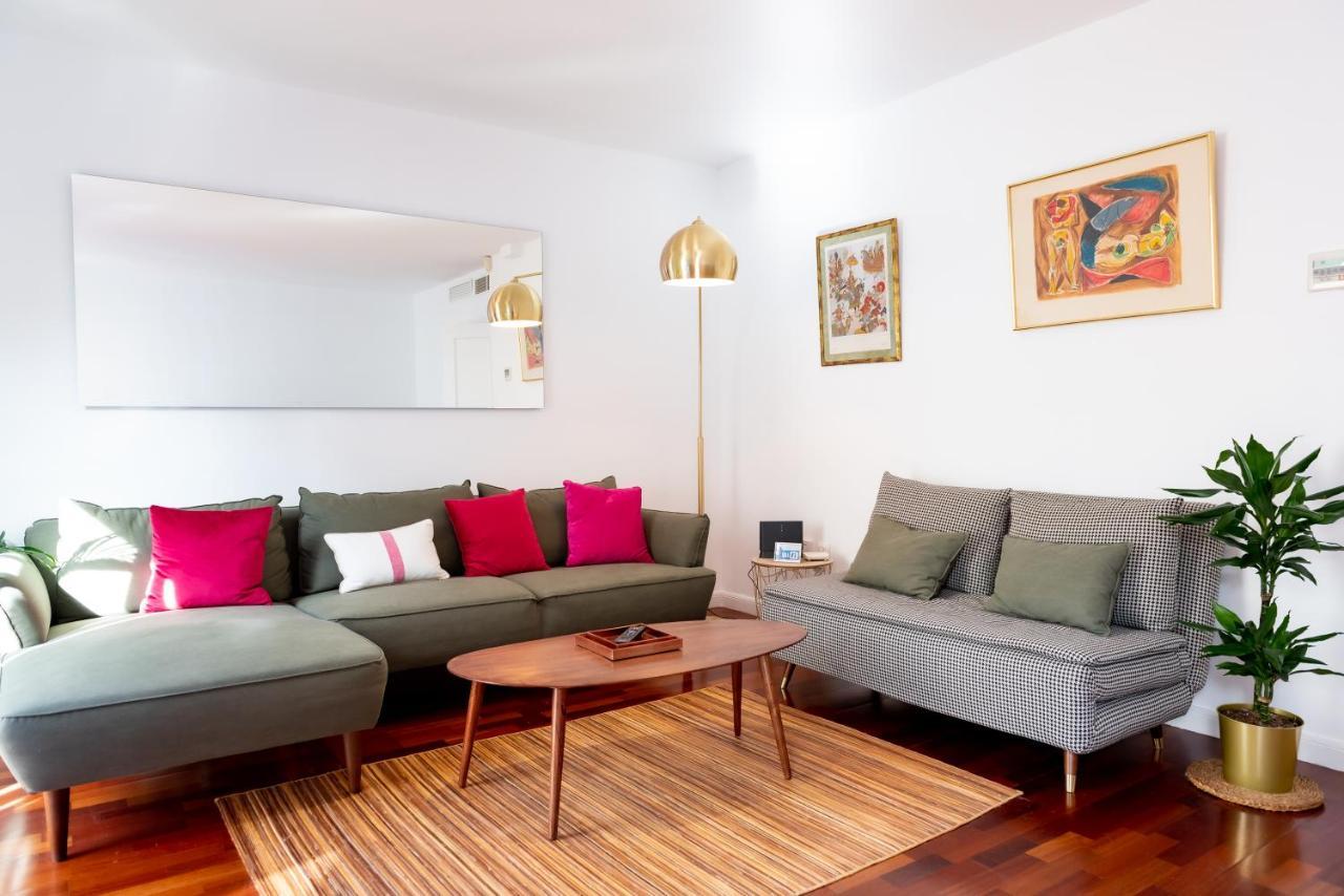 Apartament Tourist House Santa Cruz Sewilla Zewnętrze zdjęcie